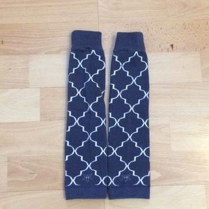Huggalug printed leg warmers